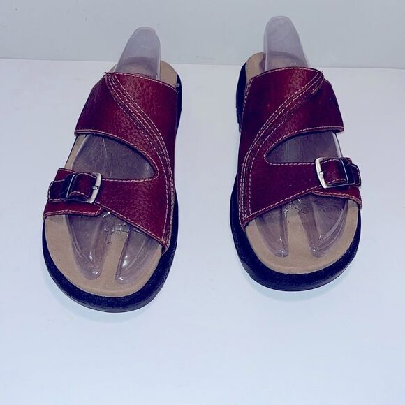 Bare traps rugged brown leather platform sandals 1”platform, 1.5” heel - Picture 2 of 5